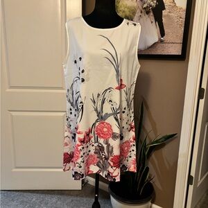 Floral Sleeveless Swing Dress in White and Pink